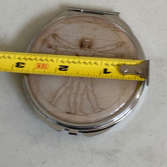 Vintage Compact Mirror Da Vinci Vitruvian Man - Picture 6 of 9